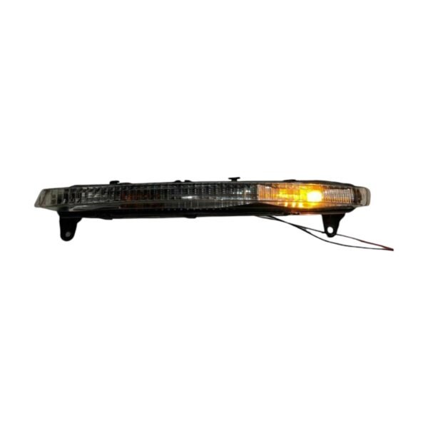 2007-2009 Audi Q7 Front Bumper Driver Turn Signal Light